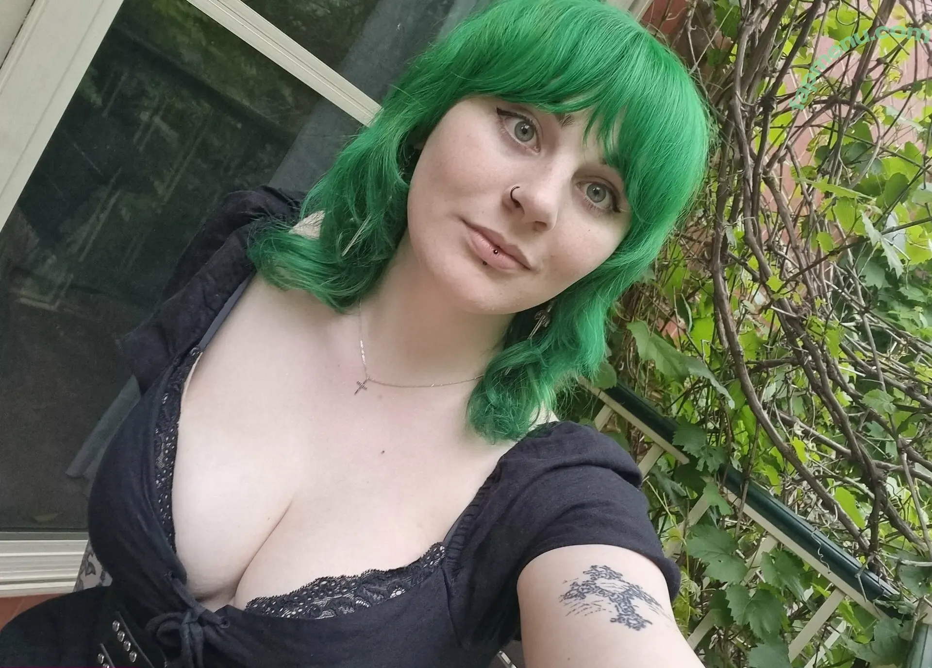 thereisnobeth nude photo #0051 (thereisnobeth)