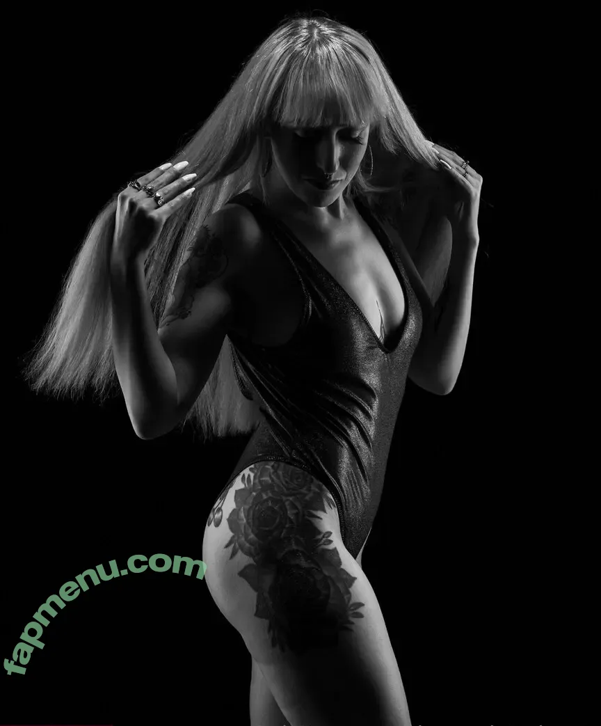 thescarlettvixen1 nude photo #0076 (thescarlettvixen1)