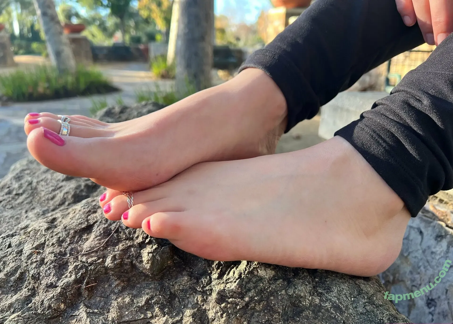 theselittlefeets nude photo #0009 (theselittlefeets)