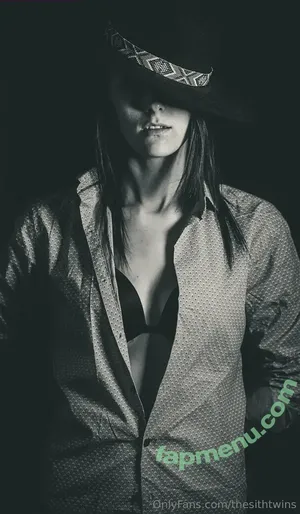 nude photo #0006