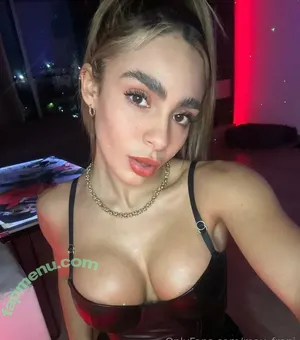  nude photo #0001