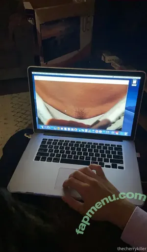 thestrawberrybutcher / SuzieSon / charlieisomething / mymotherfvckedmickjagger nude photo #0145