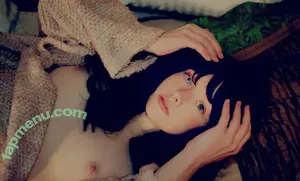 thestrawberrybutcher / SuzieSon / charlieisomething / mymotherfvckedmickjagger nude photo #0313