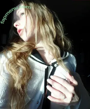 thestrawberrybutcher / SuzieSon / charlieisomething / mymotherfvckedmickjagger nude photo #0370