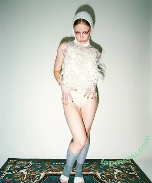 thestrawberrybutcher / SuzieSon / charlieisomething / mymotherfvckedmickjagger nude photo #0449