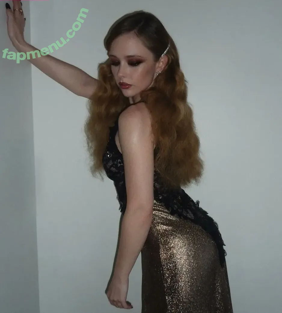 thestrawberrybutcher nude photo #0090 (SuzieSon / charlieisomething / mymotherfvckedmickjagger)