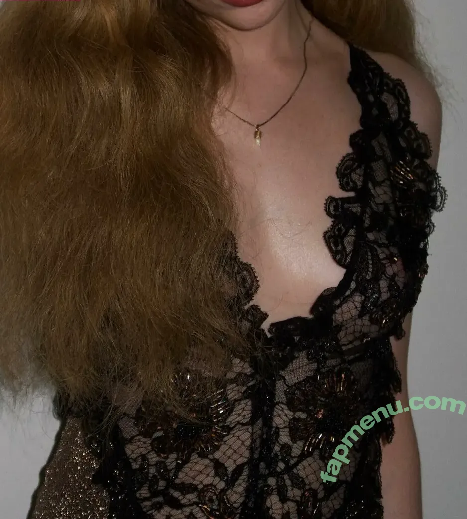 thestrawberrybutcher nude photo #0095 (SuzieSon / charlieisomething / mymotherfvckedmickjagger)