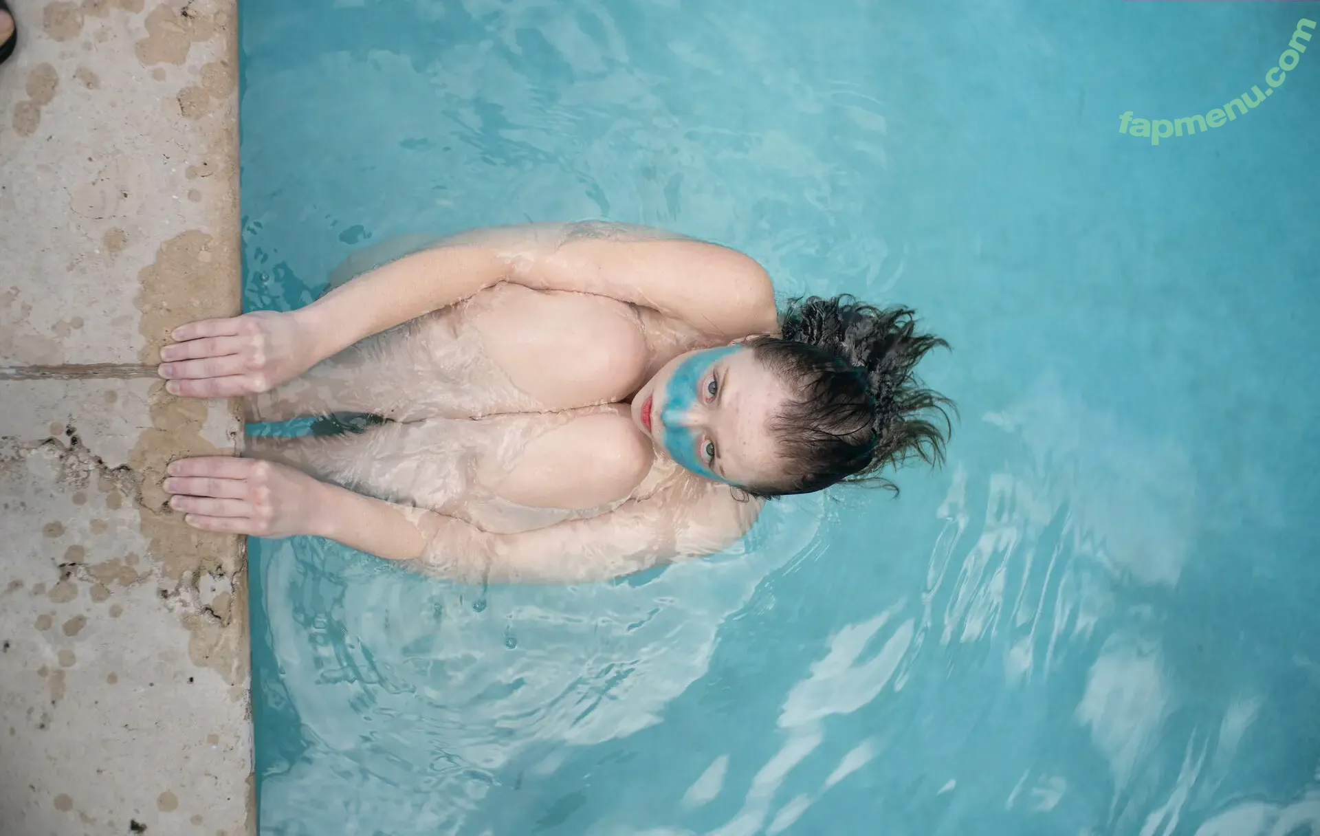 thestrawberrybutcher nude photo #0226 (SuzieSon / charlieisomething / mymotherfvckedmickjagger)