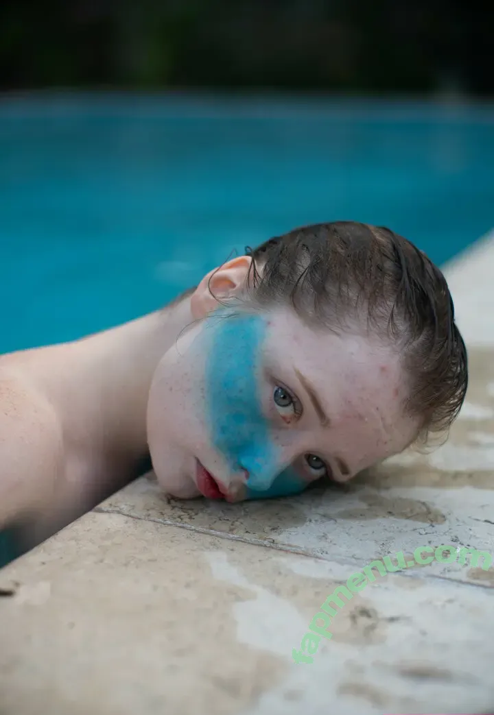 thestrawberrybutcher nude photo #0236 (SuzieSon / charlieisomething / mymotherfvckedmickjagger)