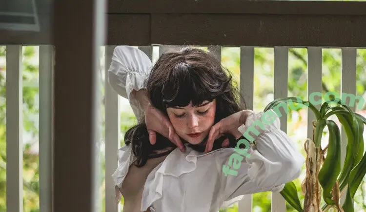 thestrawberrybutcher nude photo #0338 (SuzieSon / charlieisomething / mymotherfvckedmickjagger)