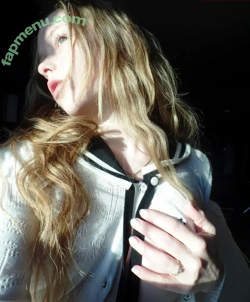thestrawberrybutcher nude photo #0370 (SuzieSon / charlieisomething / mymotherfvckedmickjagger)
