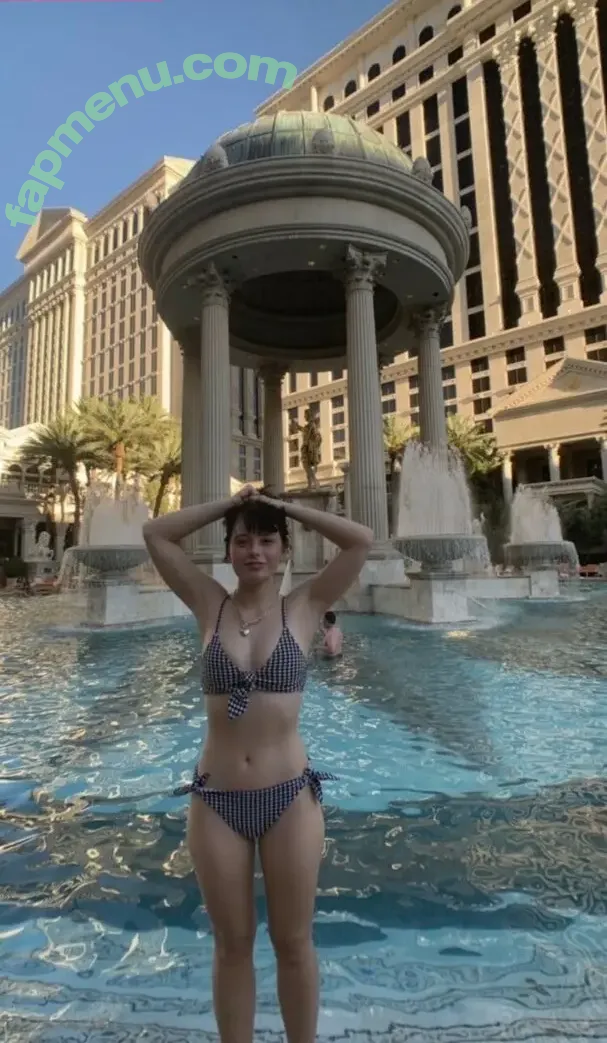 thestrawberrybutcher nude photo #0411 (SuzieSon / charlieisomething / mymotherfvckedmickjagger)