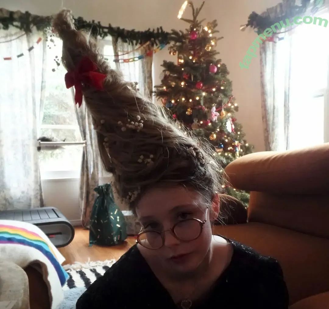 thestrawberrybutcher nude photo #0459 (SuzieSon / charlieisomething / mymotherfvckedmickjagger)