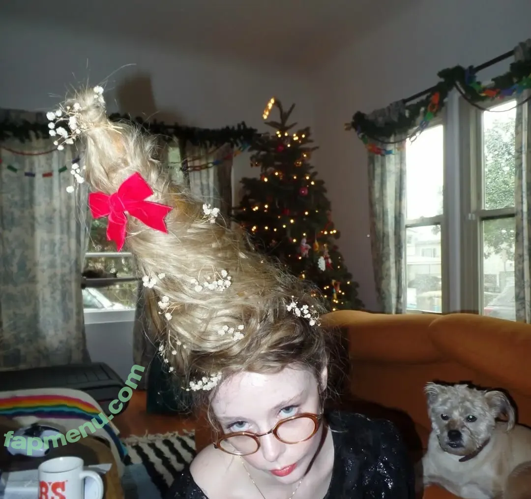 thestrawberrybutcher nude photo #0460 (SuzieSon / charlieisomething / mymotherfvckedmickjagger)