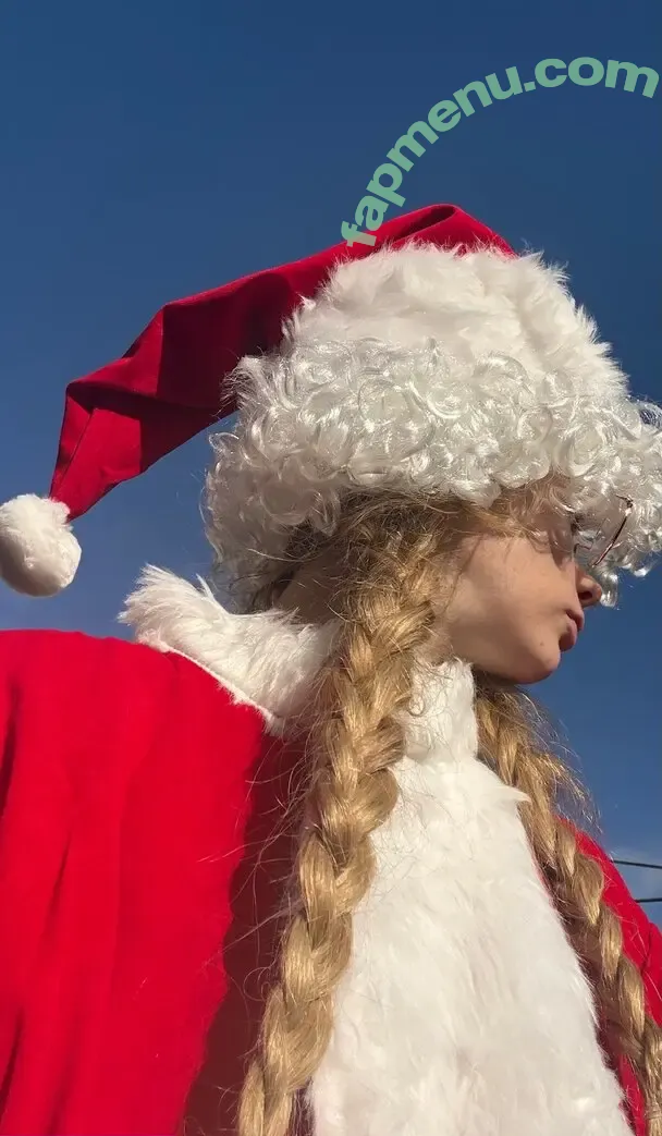 thestrawberrybutcher nude photo #0467 (SuzieSon / charlieisomething / mymotherfvckedmickjagger)