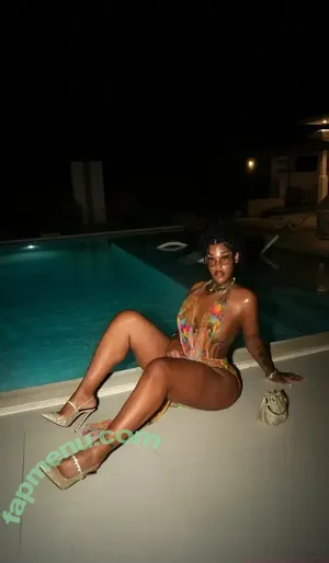 thesuamuva / suamuvaa nude photo #0002
