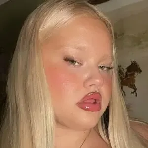 thesweetladyk / Vacuum Cleaner Mouth / _sweet_lady_k_ / _sweetladyk_ nude photo #0007