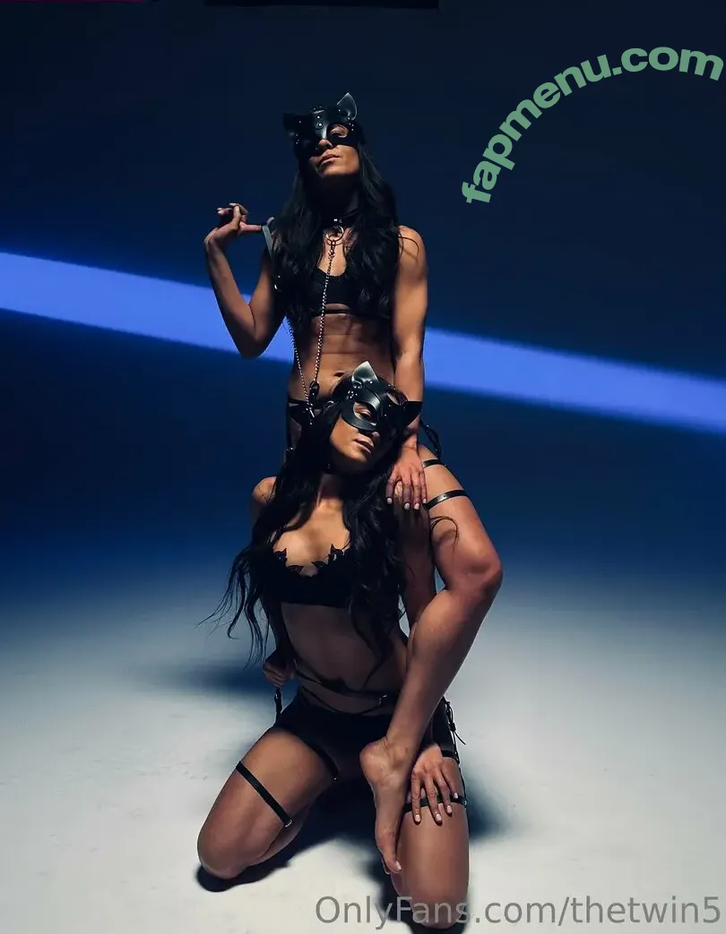 TheTwin5 nude photo #0013 (the_twins_the_twins)