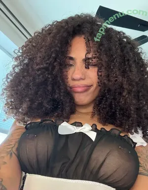 thevenusmarquez / Venusmarquez / _thevenusdesiire nude photo #0100