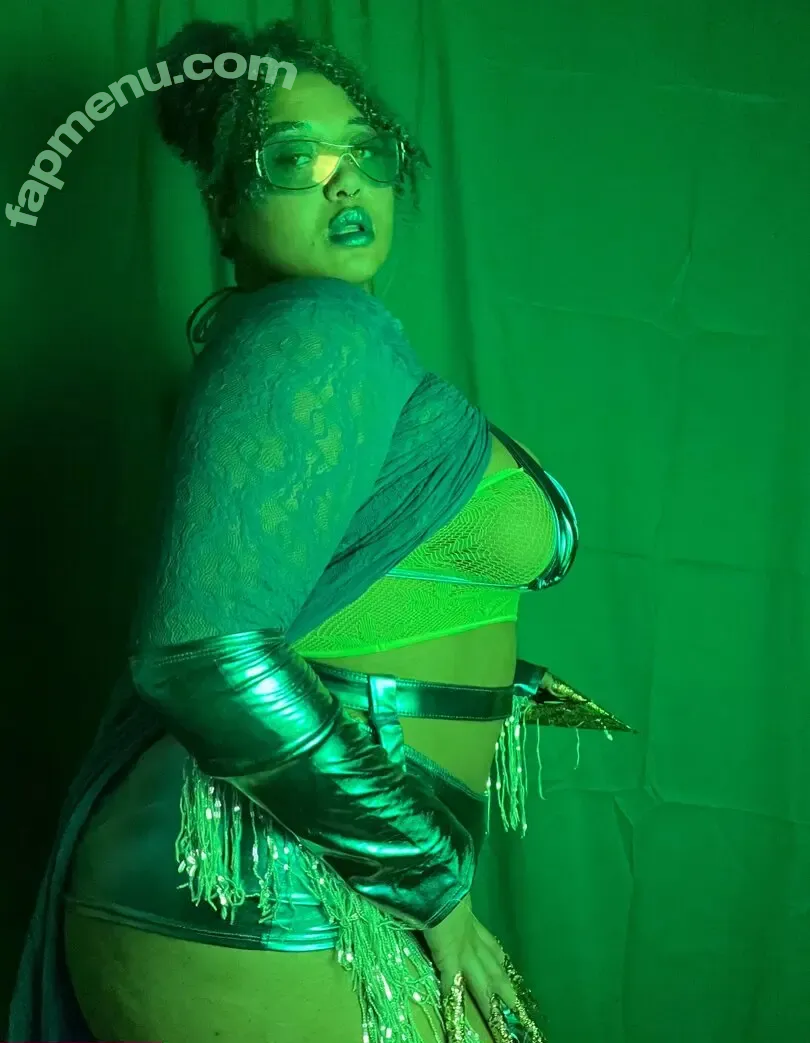 thevixxxenx nude photo #0007 (thevixensworld)