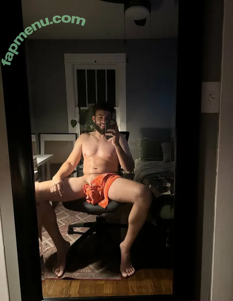 thewaistdown nude photo #0001 (thewaistdown)