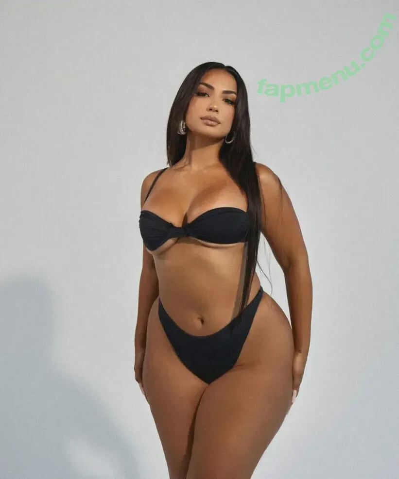 theycallmemami nude photo #0003 (theycallmemami)