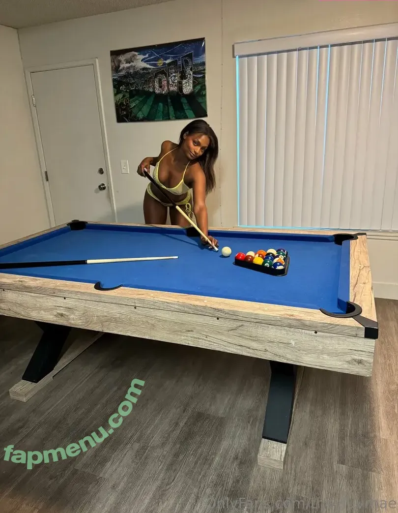 theyluvrhae nude photo #0108 (theyluvrae_)