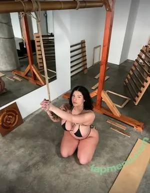 thezoerenea / Zoë Renea / officialzoerenea nude photo #0004