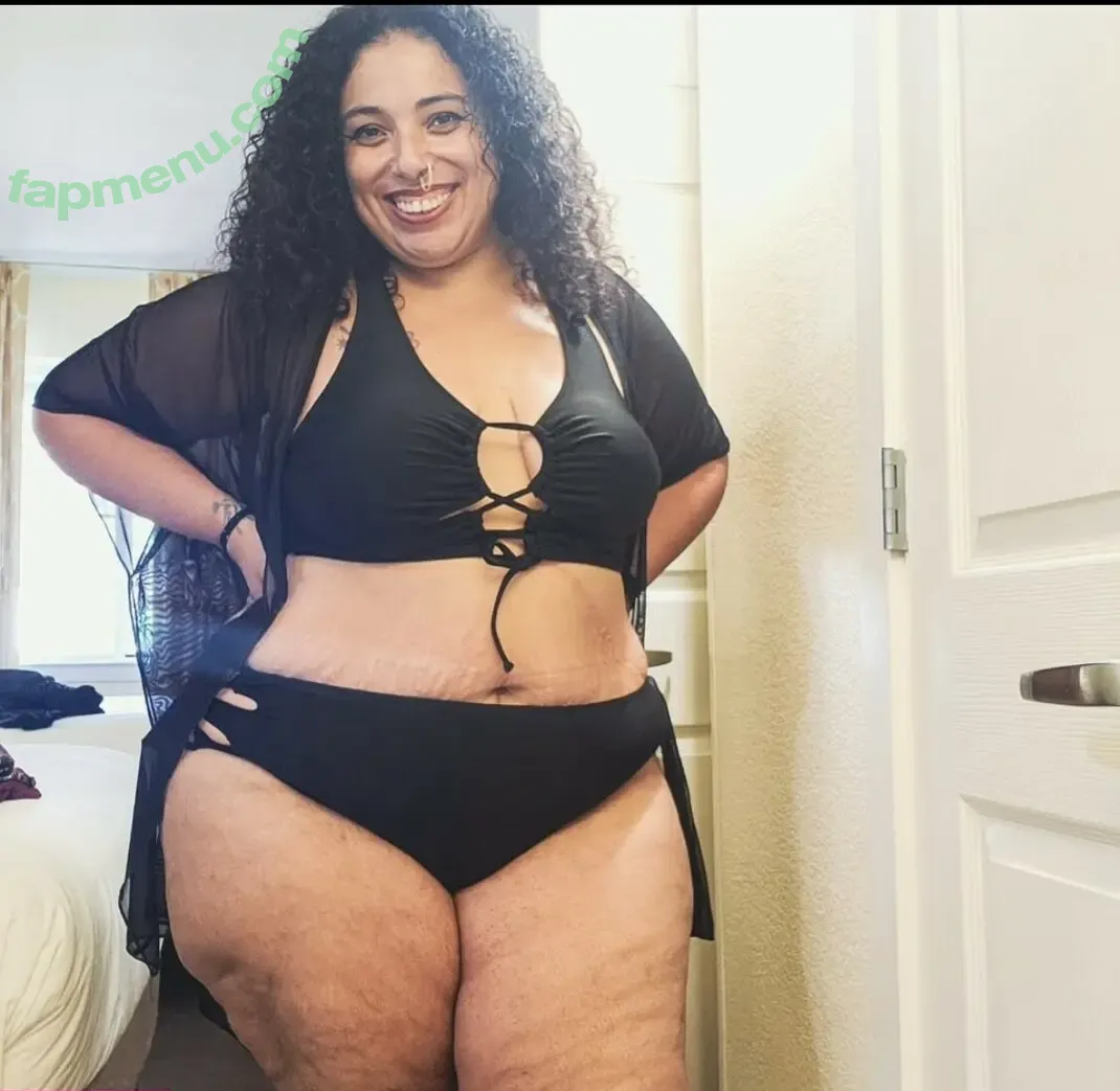thicc_n_spicee nude photo #0011 (thicc_n_spicee)