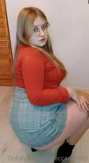 thiccangel69 / thiccbee69 nude photo #0017