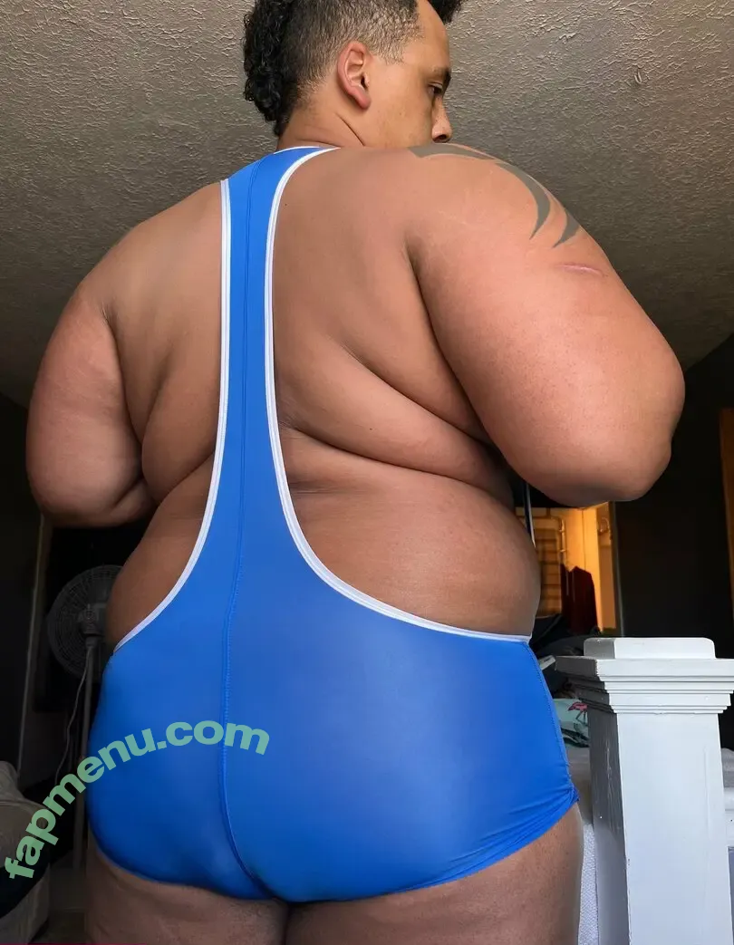 thiccboigains nude photo #0102 (thiccboigains)