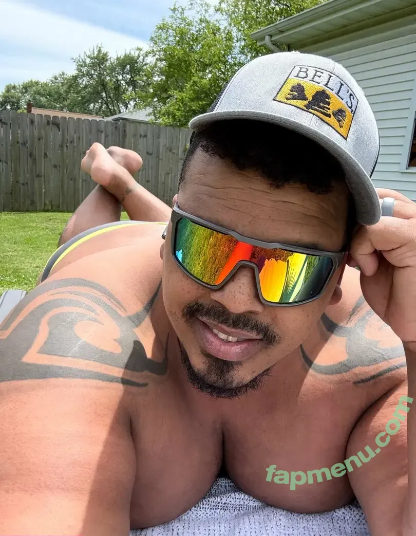 thiccboigains nude photo #0188 (thiccboigains)