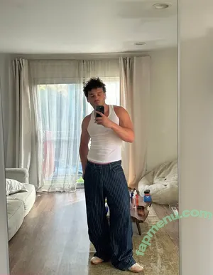 thiccboirob / thiccboi_ nude photo #0076