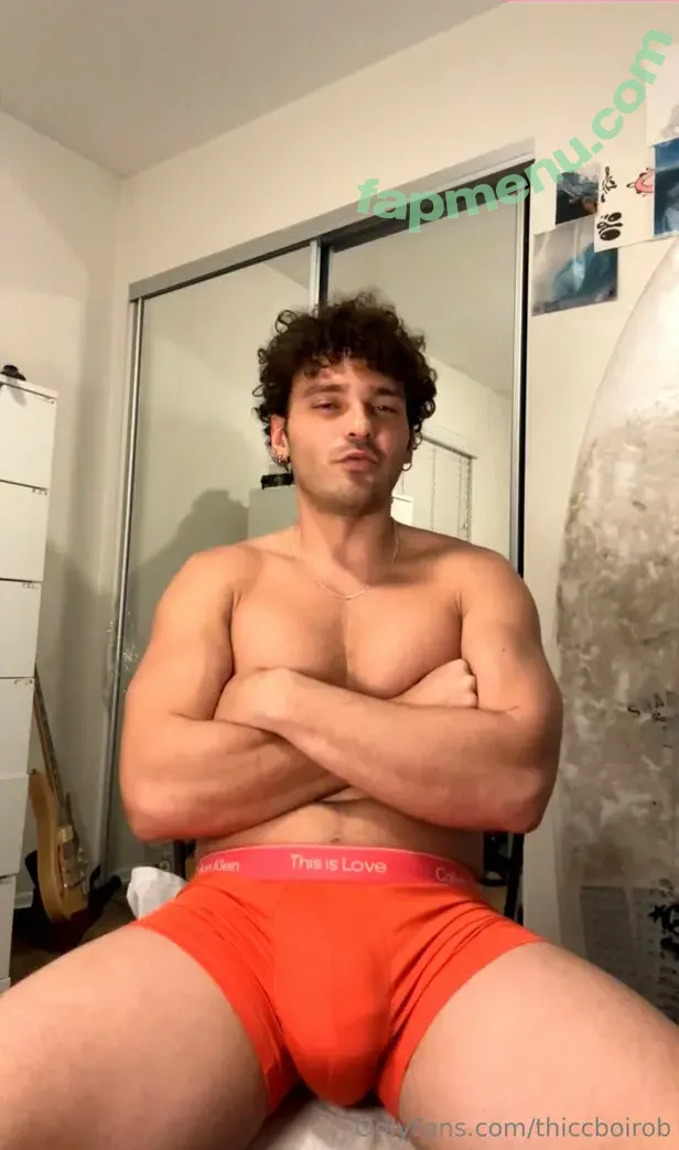 thiccboirob nude photo #0024 (thiccboi_)