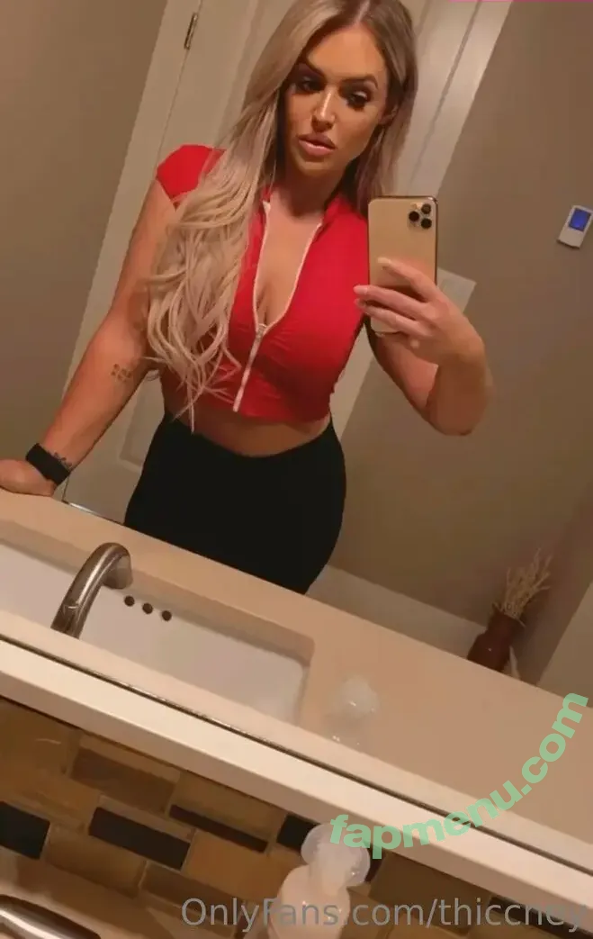 thiccney nude photo #0025 (makeupbywhit)