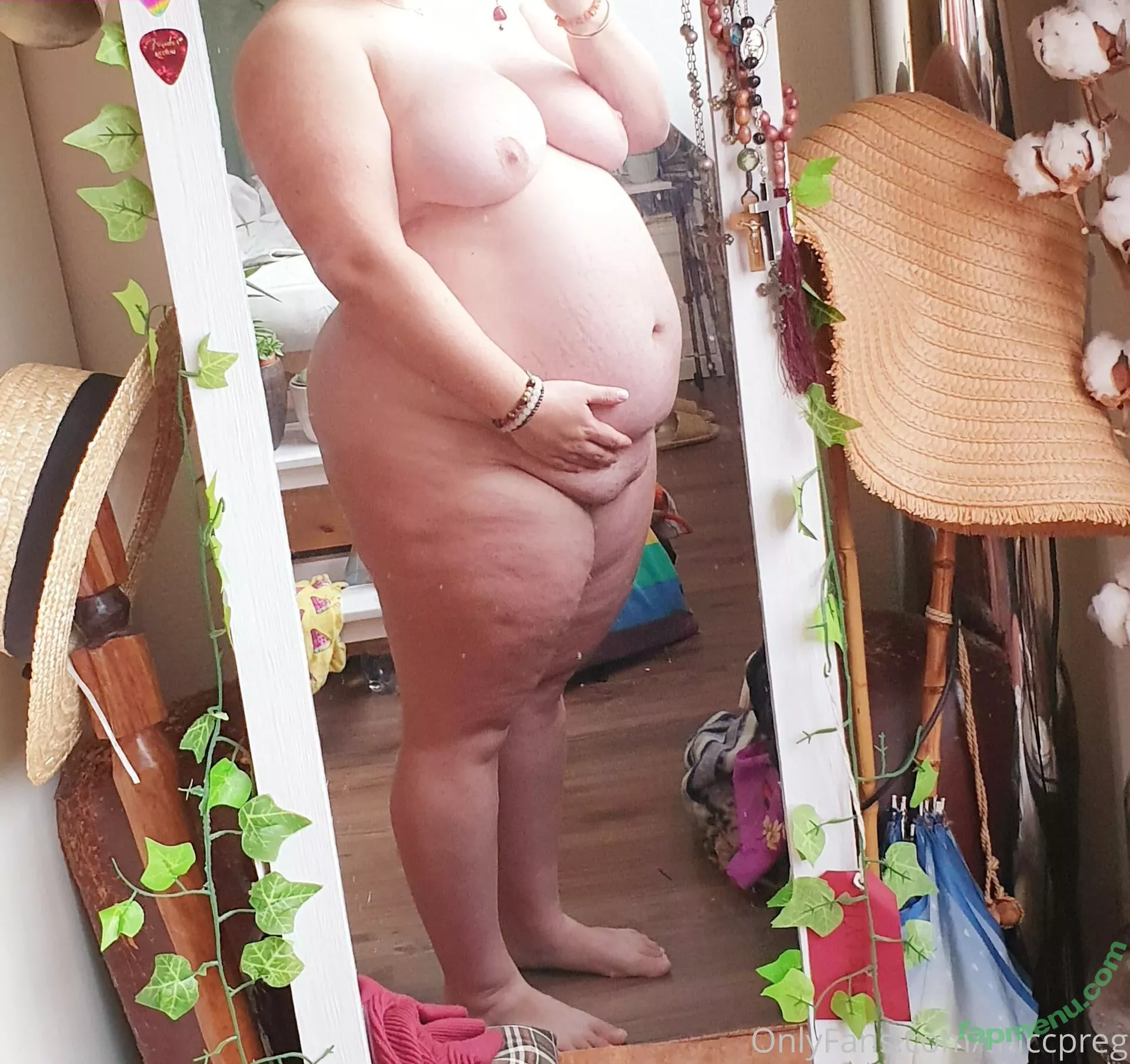 thiccpreg nude photo #0027 (thiccpreg)