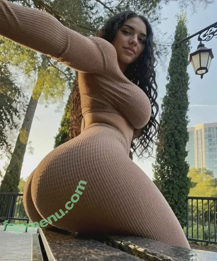 thiccsavannah nude photo #0007 (Savannah / savannahbond)