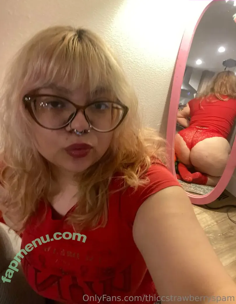 thiccstrawberryspam nude photo #0018 (thiccstrawberryspam)