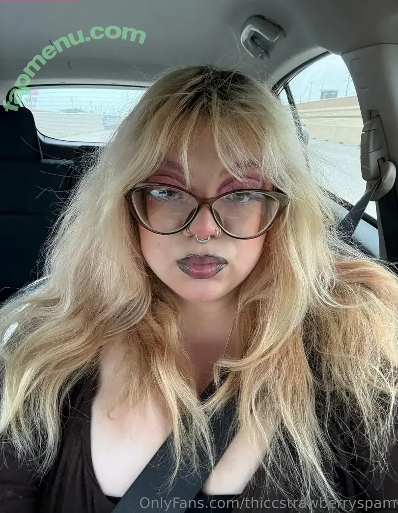 thiccstrawberryspam nude photo #0053 (thiccstrawberryspam)