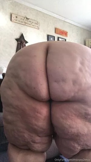 thiccyyy2thicc / thicccatthicc nude photo #0095