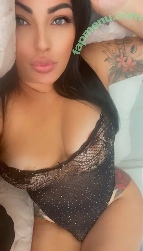 thickbaddie_jenna nude photo #0404 (thickbaddieee__)