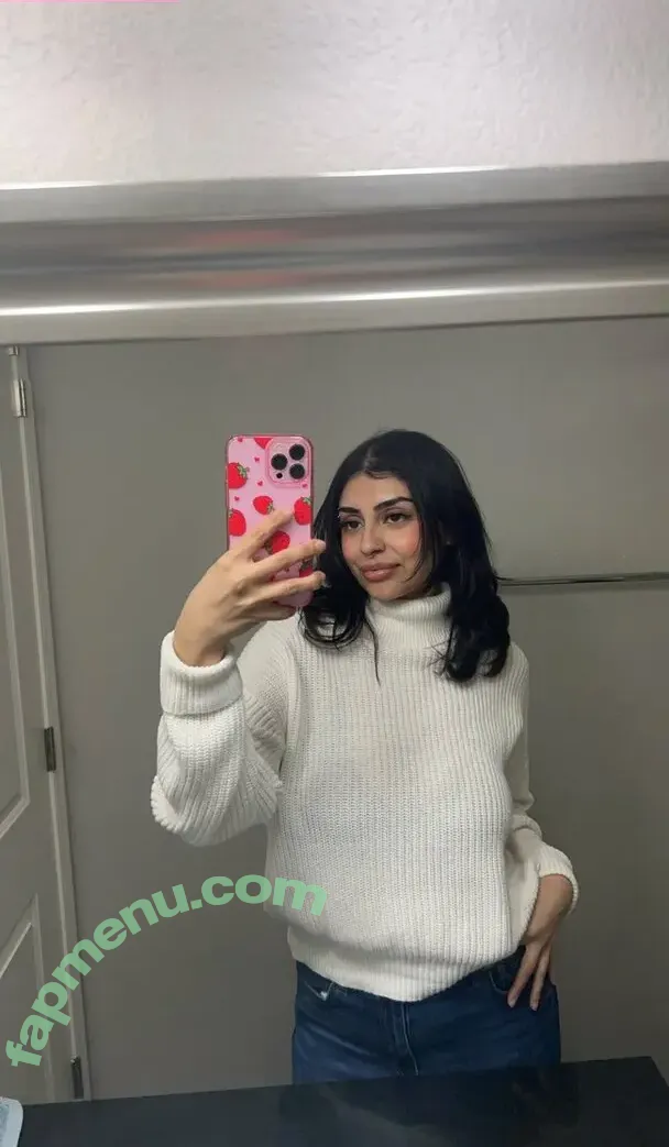 ThickerThanYoBitch nude photo #0010 (ThickerThanYoBitch)