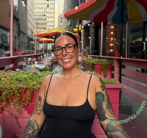 Thickfrenchie nude photo #0030