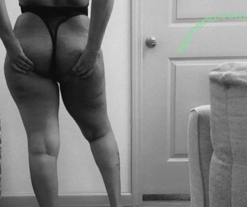 thickinicki68 nude photo #0001 (thickibynicki)