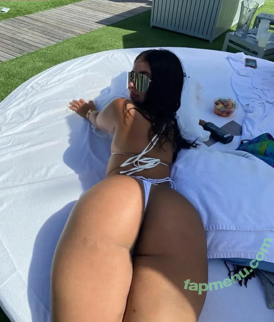 Thicklilmama1 nude photo #0044 (thick.lil.mama)