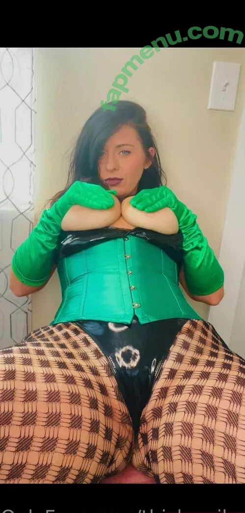 thicksmiley nude photo #0305 (Rebbecca Green / rebbeccagreeen)