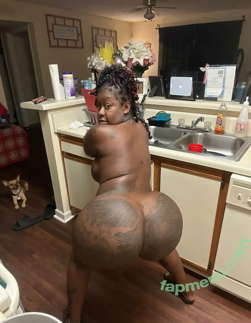thickzlovefree nude photo #0002 (thickzlove_4x)