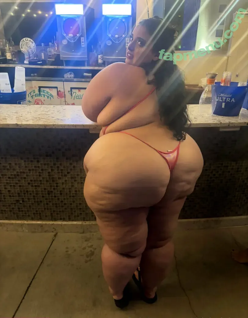 thicladybug nude photo #0093 (thiccladybug)
