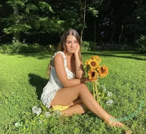 Thisshitisdananas nude photo #0007