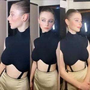 Thomasin Mckenzie / mackzjoness / thomasin.mckenzie nude photo #0025